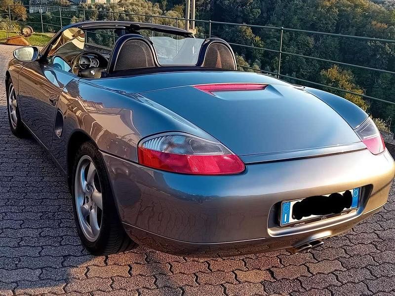 Usata Porsche Boxster 252 CV (185 kW) 2001 Grigio Cabrio