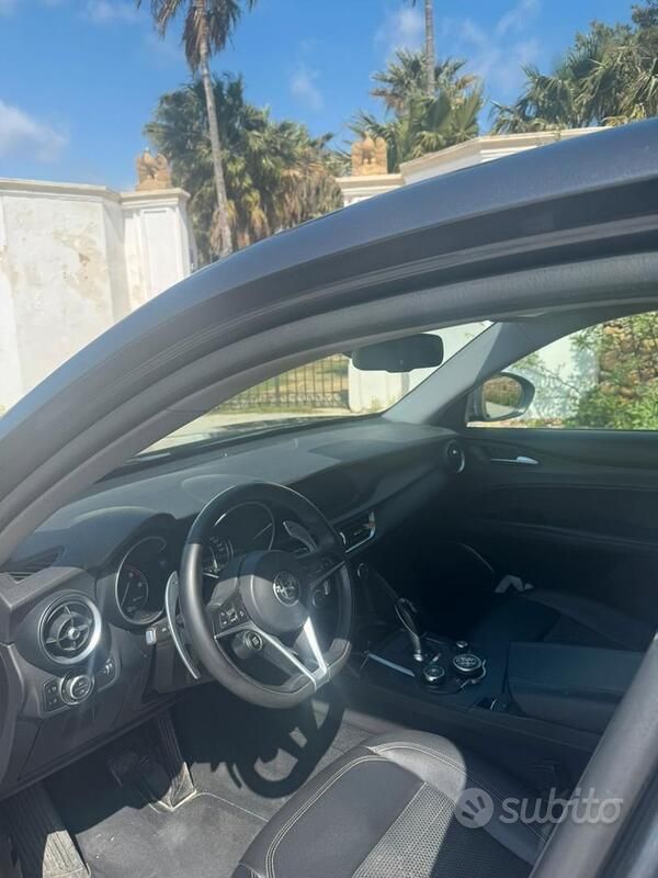 Usata Alfa Romeo Stelvio Executive 180 CV (132 kW) 2018 Grigio SUV