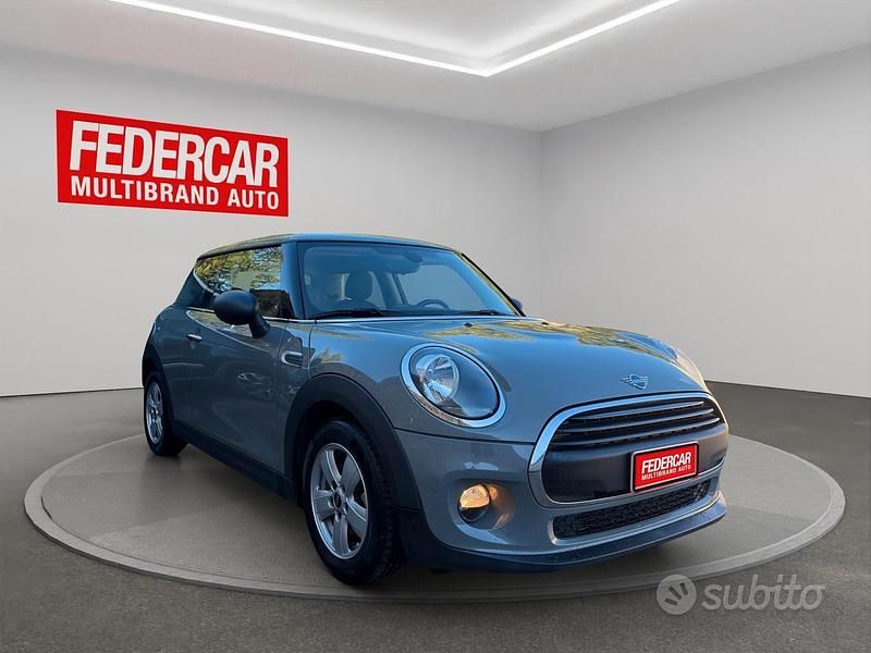 Grigio Usata 2020 Mini One D Business Due volumi | 16.900 € (Molto cara) - Immagine 1/4