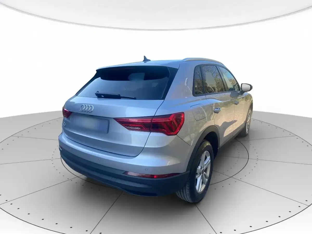 Usata Audi Q3 Business 149 CV (109 kW) 2022 Argento SUV