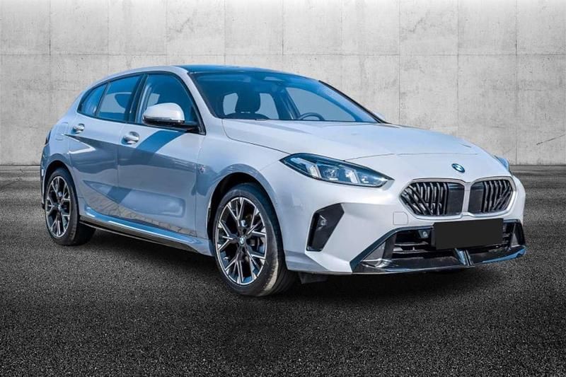 Usata BMW 120 M Sport 156 CV (114 kW) 2025 Giallo Utilitaria