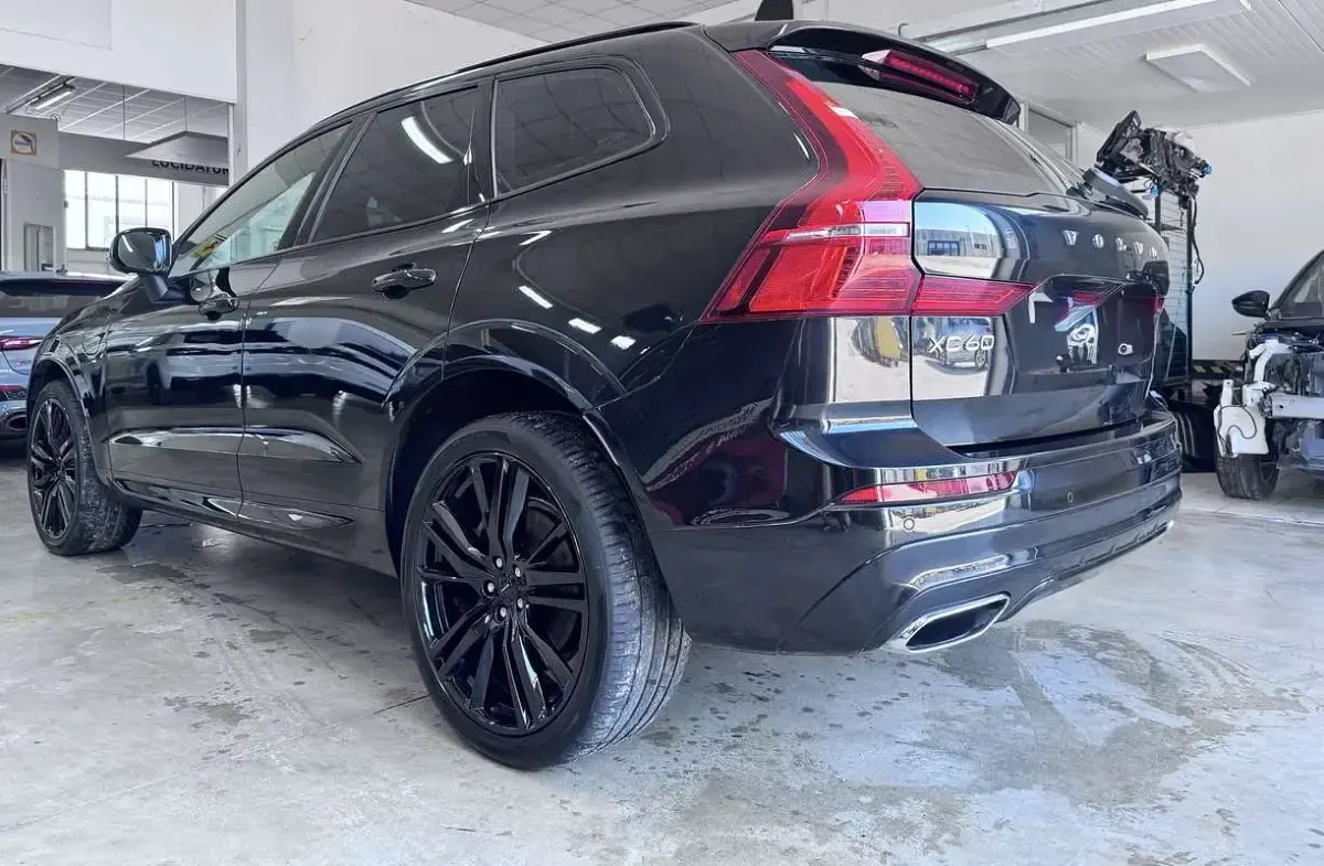 Usata Volvo XC60 R-Design 303 CV (222 kW) 2020 SUV