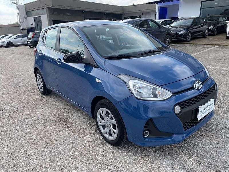 Usata Hyundai i10 67 CV (49 kW) 2017 Blu/azzurro Utilitaria