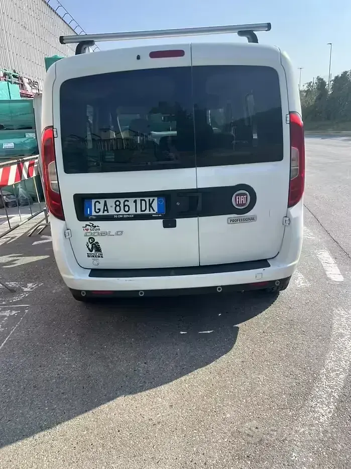Usata Fiat Doblò 105 CV (77 kW) 2020 Bianco Monovolume