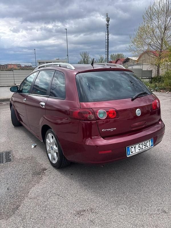 Usata Fiat Croma 150 CV (110 kW) 2005 Rosso Station wagon