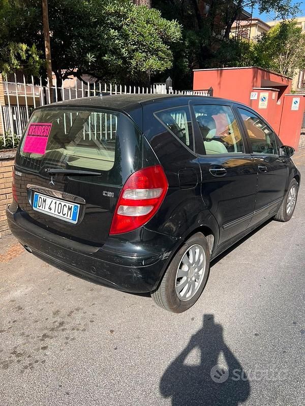 Usata Mercedes A180 Elegance 95 CV (69 kW) 2007 Nero Utilitaria