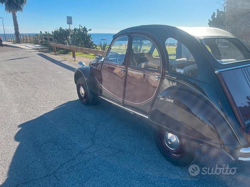 Usata Citroën 2CV 28 CV (20 kW) 1982 Berlina