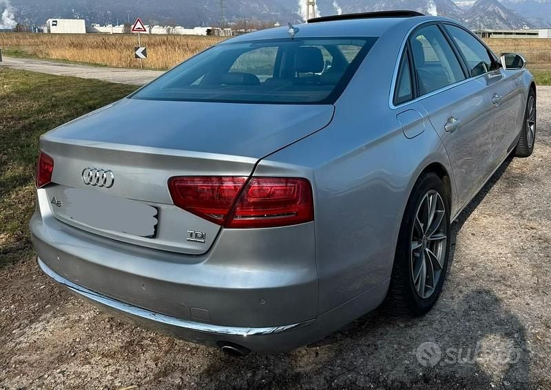 Usata Audi A8 250 CV (183 kW) 2011 Grigio Berlina
