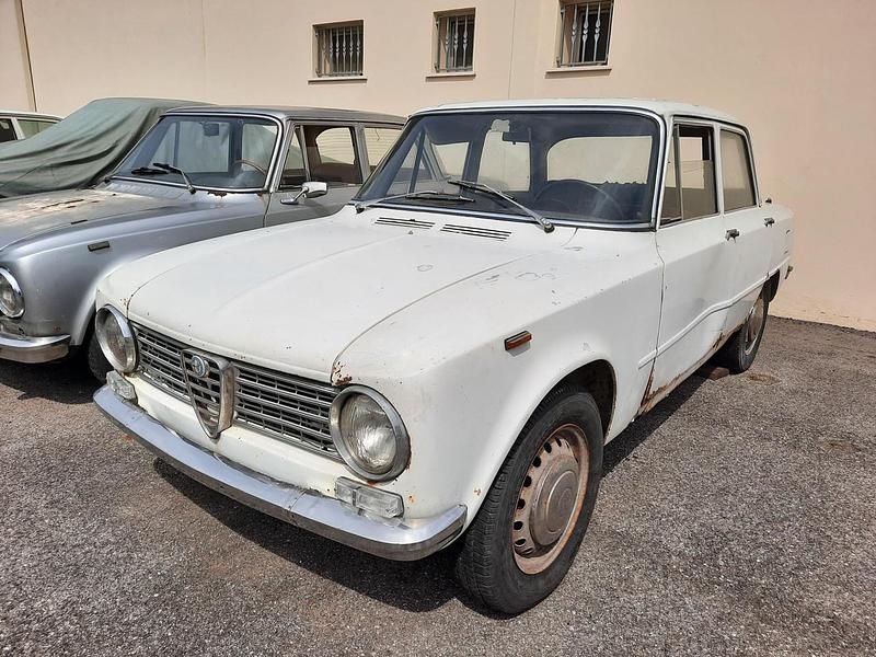 Usata Alfa Romeo Giulia 1300 Ti 81 CV (59 kW) 1966 Bianco Berlina