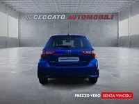 Usata Toyota Yaris Active 101 CV (74 kW) 2020 Blu Utilitaria