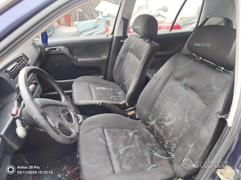 Usata VW Golf III 75 CV (55 kW) 1994 Beige Berlina