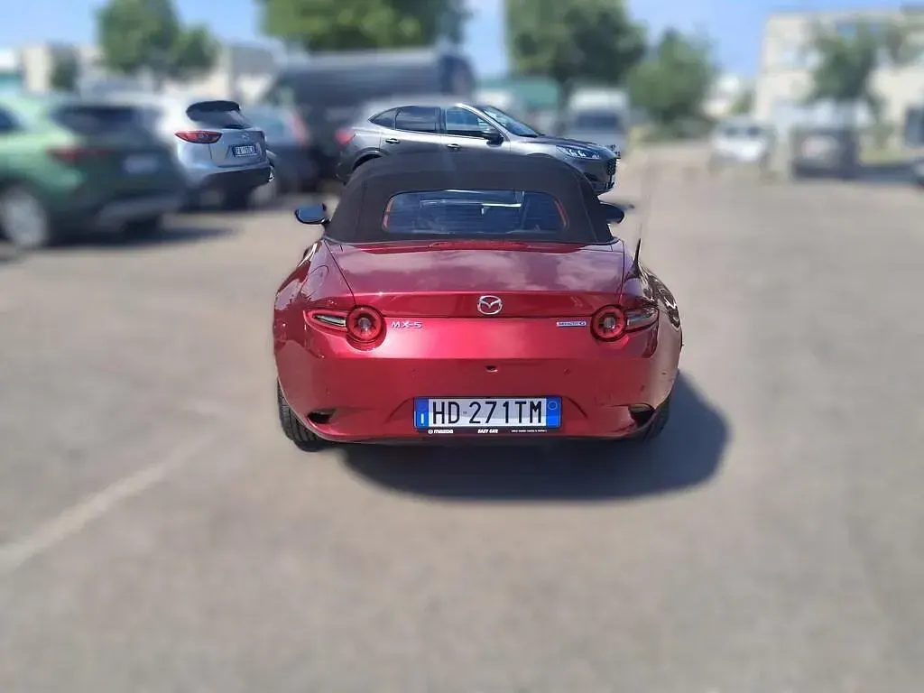 Nuova Mazda MX5 132 CV (97 kW) 2026 Soul red crystal Cabrio