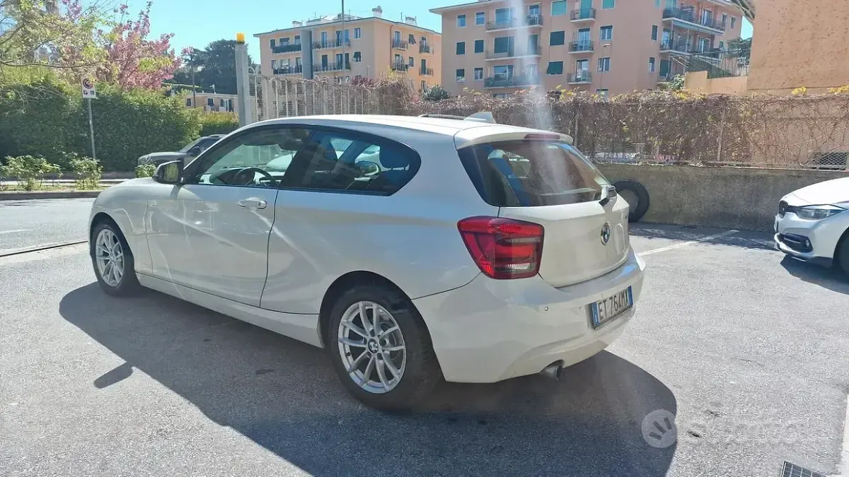 Usata BMW 116 Efficient Dynamics 116 CV (85 kW) 2013 Bianco Utilitaria