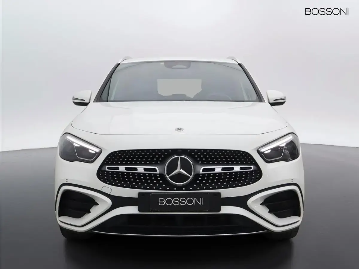 Usata Mercedes GLA200 Advanced Plus 150 CV (110 kW) 2023 Bianco SUV