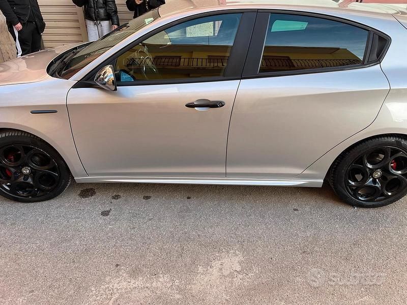 Usata Alfa Romeo Giulietta 109 CV (80 kW) 2015 Grigio Utilitaria