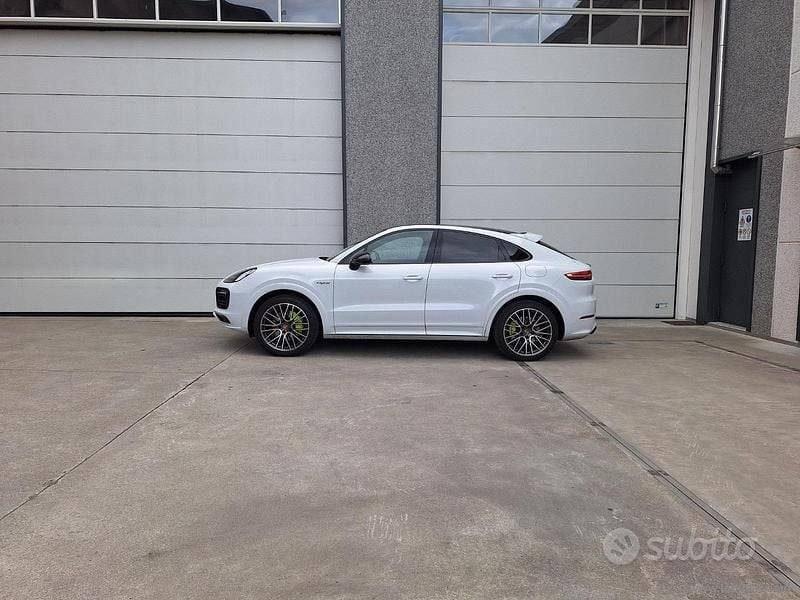 Usata Porsche Cayenne Platinum Edition 340 CV (250 kW) 2022 Bianco SUV