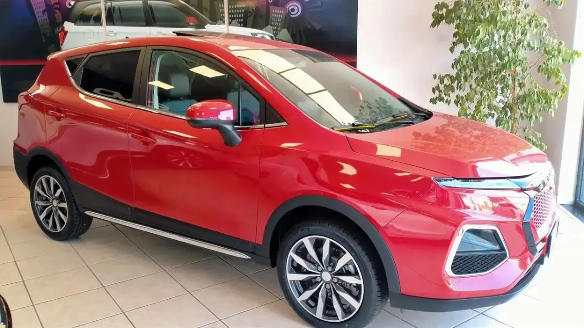 Nuova EVO Evo 4 106 CV (77 kW) 2026 Rosso SUV