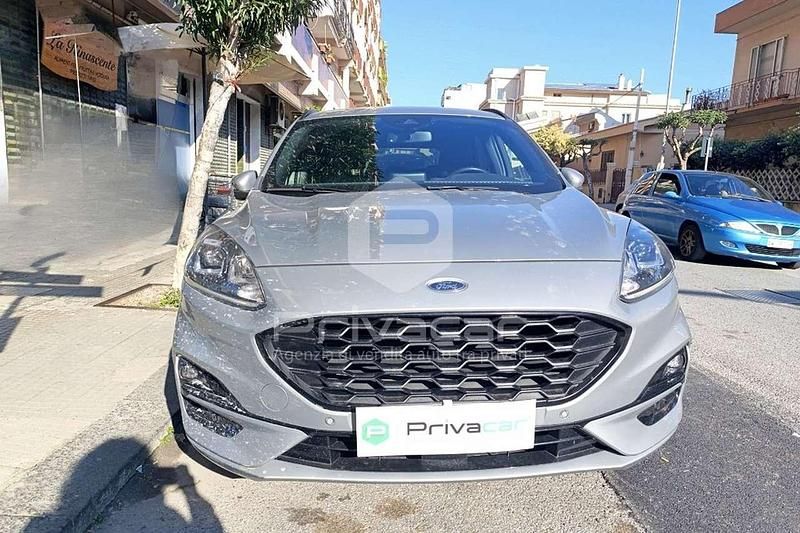 Usata Ford Kuga ST-Line 120 CV (88 kW) 2021 Grigio SUV