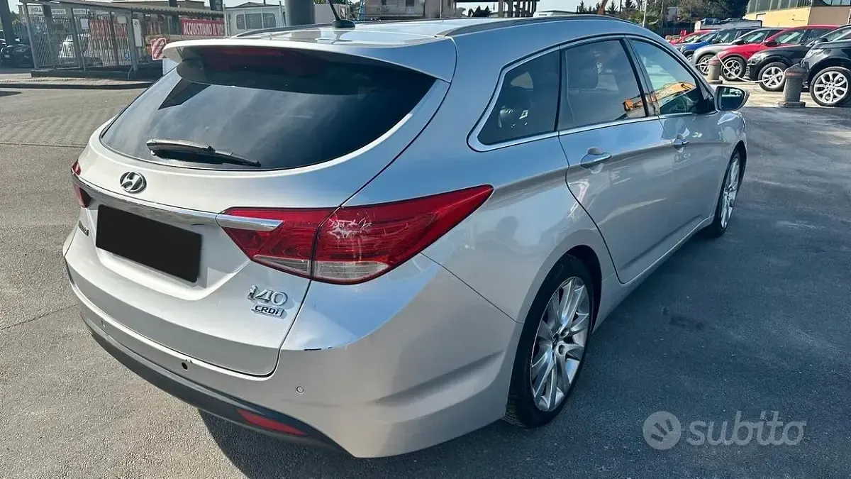 Usata Hyundai i40 Style 136 CV (100 kW) 2012 Argento Station wagon