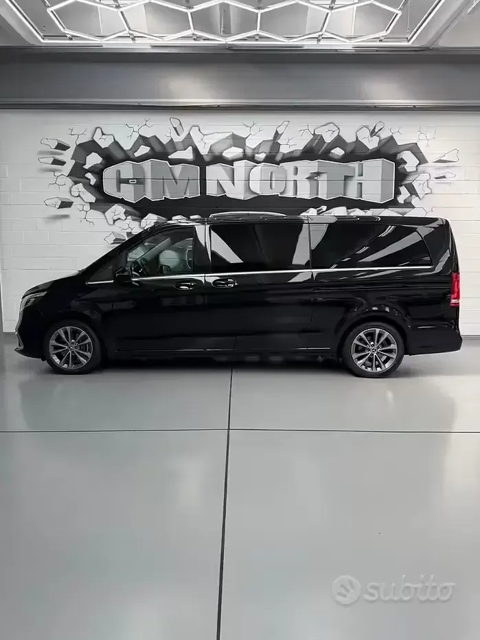 Usado Mercedes V300 Premium 237 CV (174 kW) 2021 Negro Monovolumen