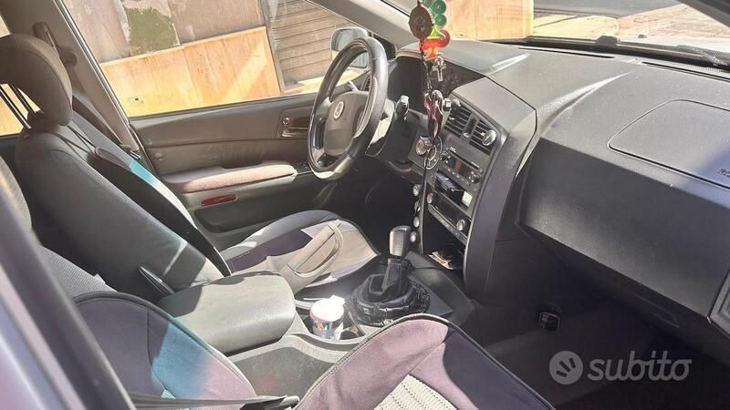 Grigio Usata 2007 Ssangyong (KGM) Kyron SUV | 1500 € (Buon prezzo) - Immagine 1/3