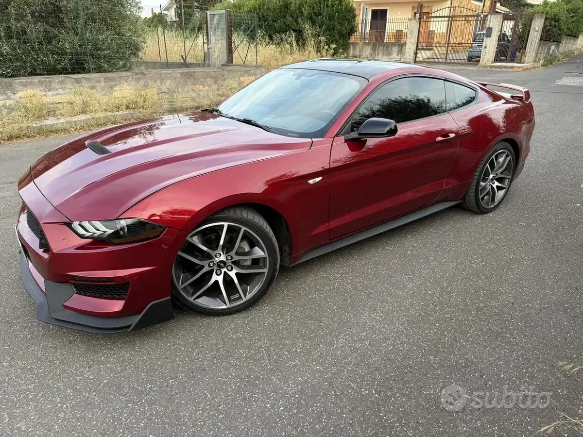 Usata Ford Mustang 291 CV (214 kW) 2022 Rosso