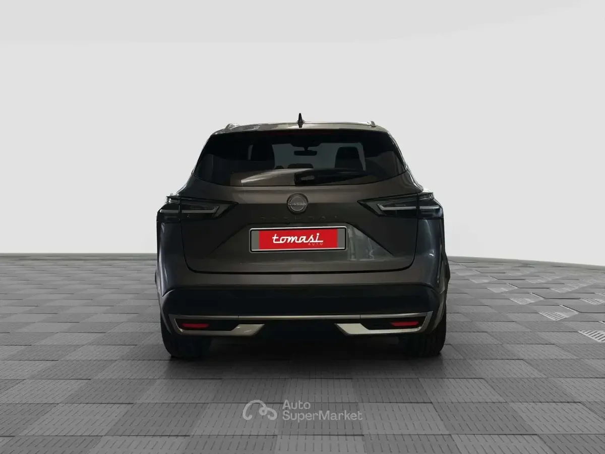 Usata Nissan Qashqai N-Connecta 158 CV (116 kW) 2026 Gray SUV