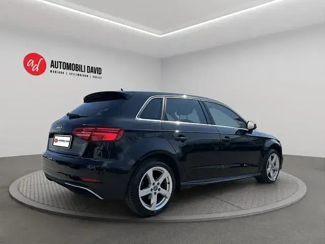 Usata Audi A3 Sportback Admired 150 CV (110 kW) 2020 Nero Utilitaria