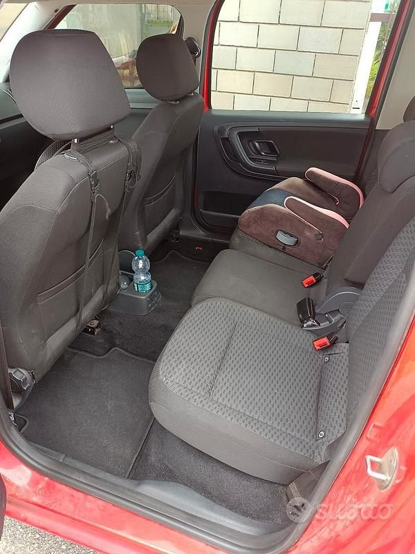 Usata Skoda Roomster 75 CV (55 kW) 2013 Rosso Monovolume