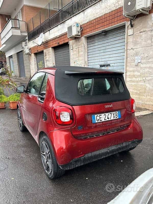 Usata Smart ForTwo Electric Drive 60 kW (82 CV) 2021 Cabrio