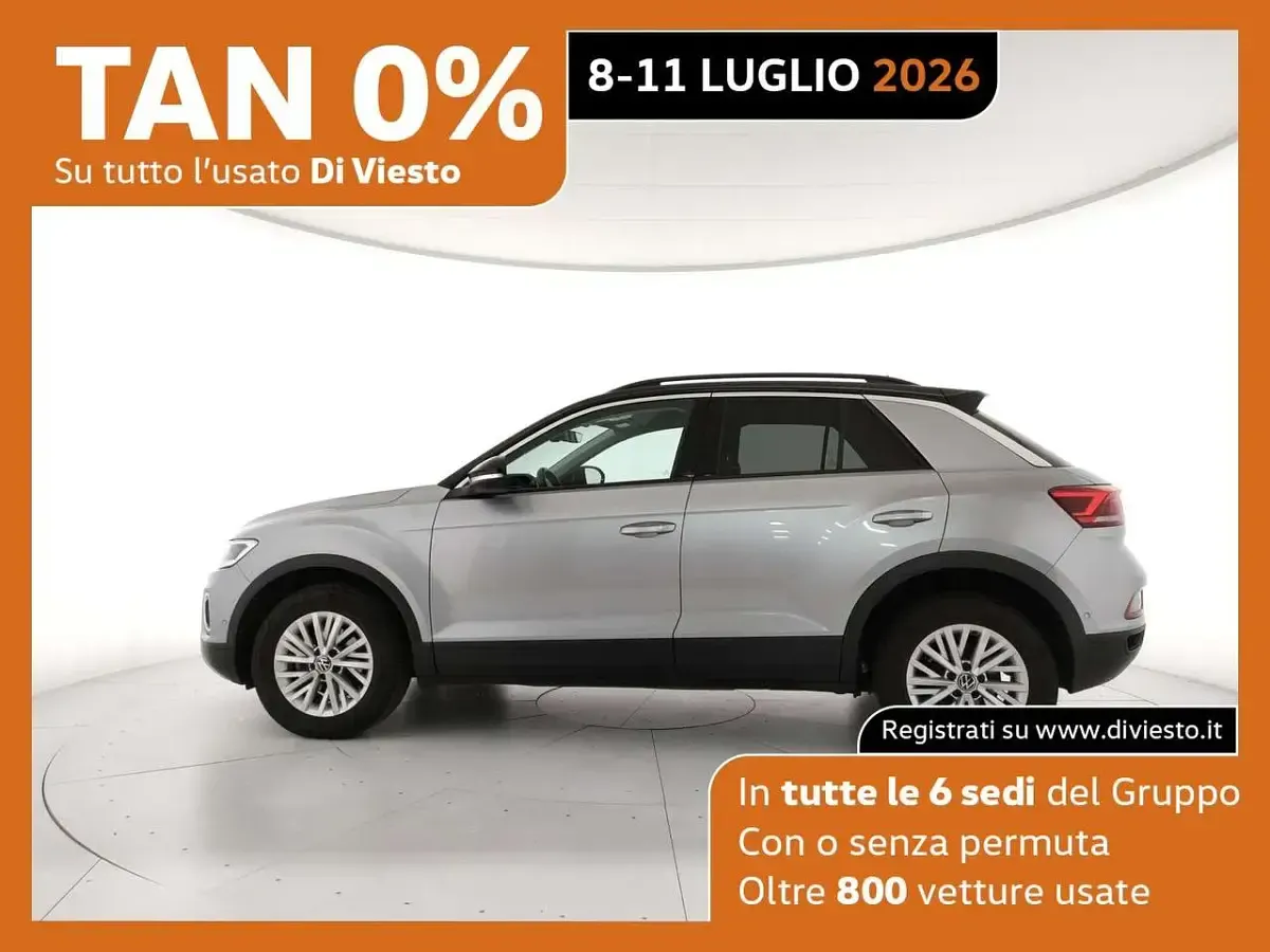 Usata VW T-Roc Life 110 CV (80 kW) 2023 Pyrit silver metallizzato nero SUV