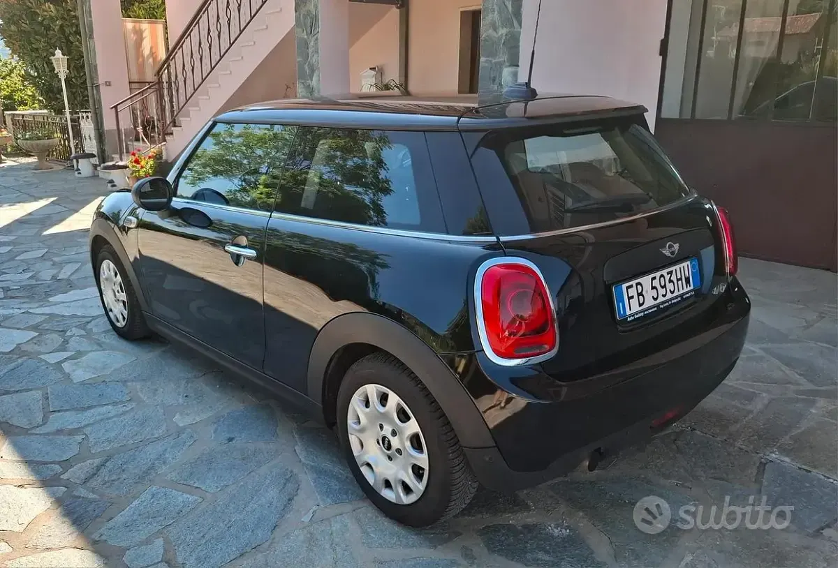 Usata Mini One D 95 CV (69 kW) 2015 Nero Utilitaria