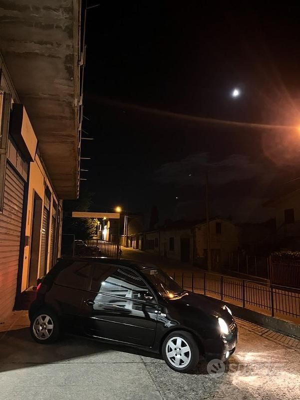 Usata VW Lupo 77 CV (56 kW) 2003 Nero Utilitaria