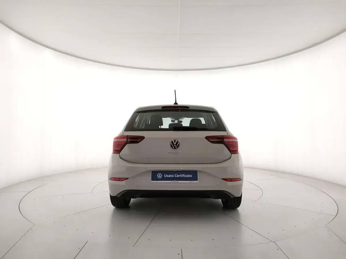 Usata VW Polo Style 95 CV (69 kW) 2023 6u ascot grey Utilitaria