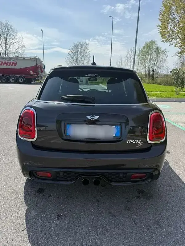 Usata Mini John Cooper Works 170 CV (125 kW) 2015 Marrone Utilitaria