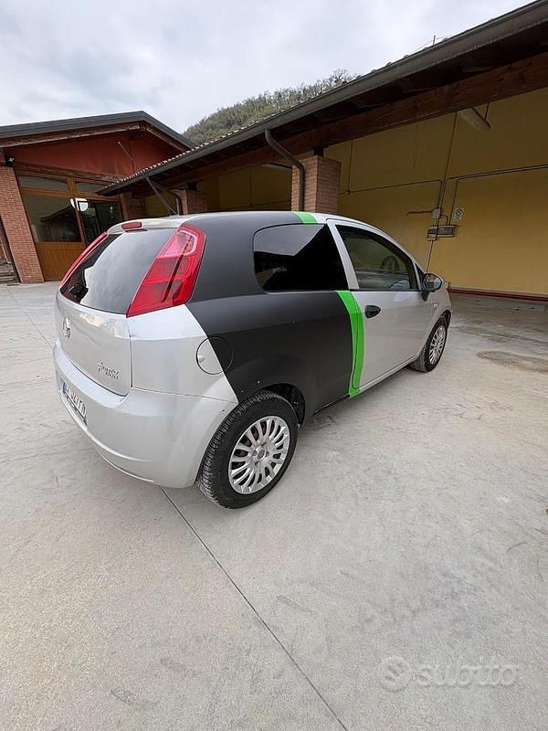 Usata Fiat Punto 2010 Grigio Utilitaria