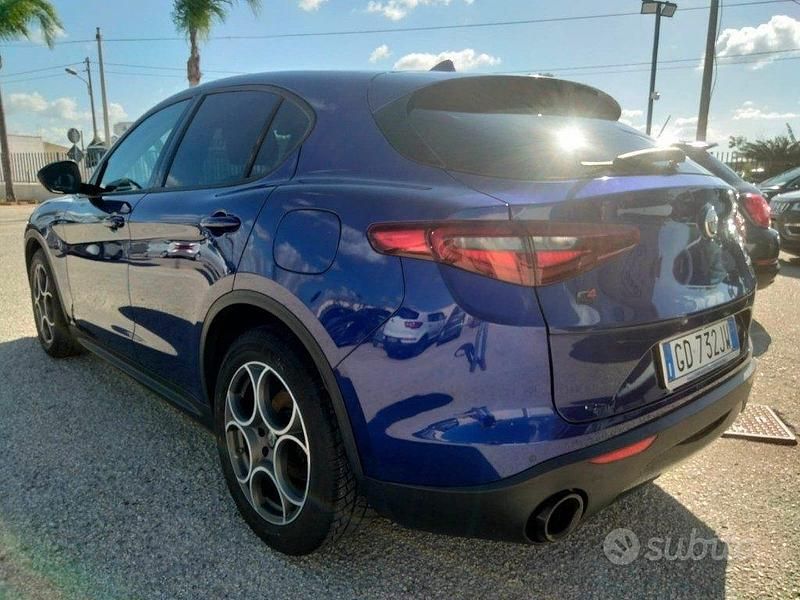 Usata Alfa Romeo Stelvio Sprint 190 CV (139 kW) 2020 Blu SUV