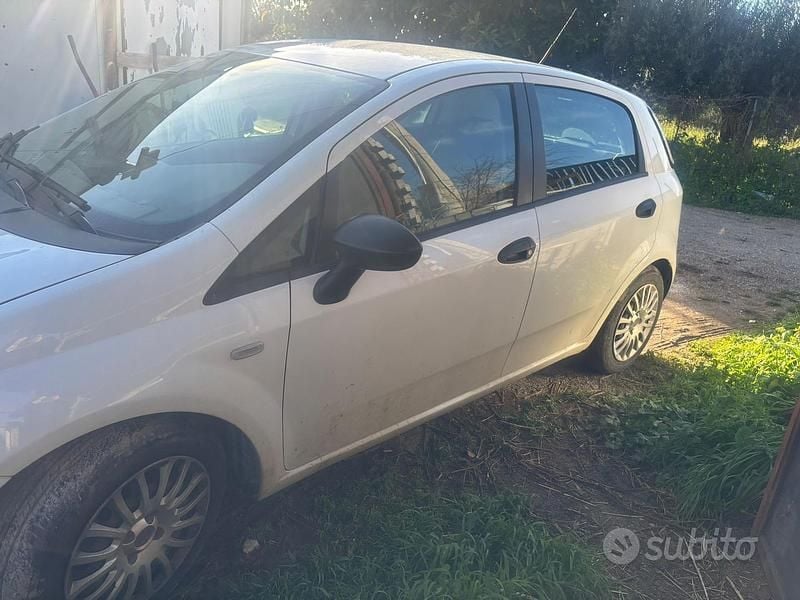 Usata Fiat Grande Punto Street 75 CV (55 kW) 2014 Utilitaria