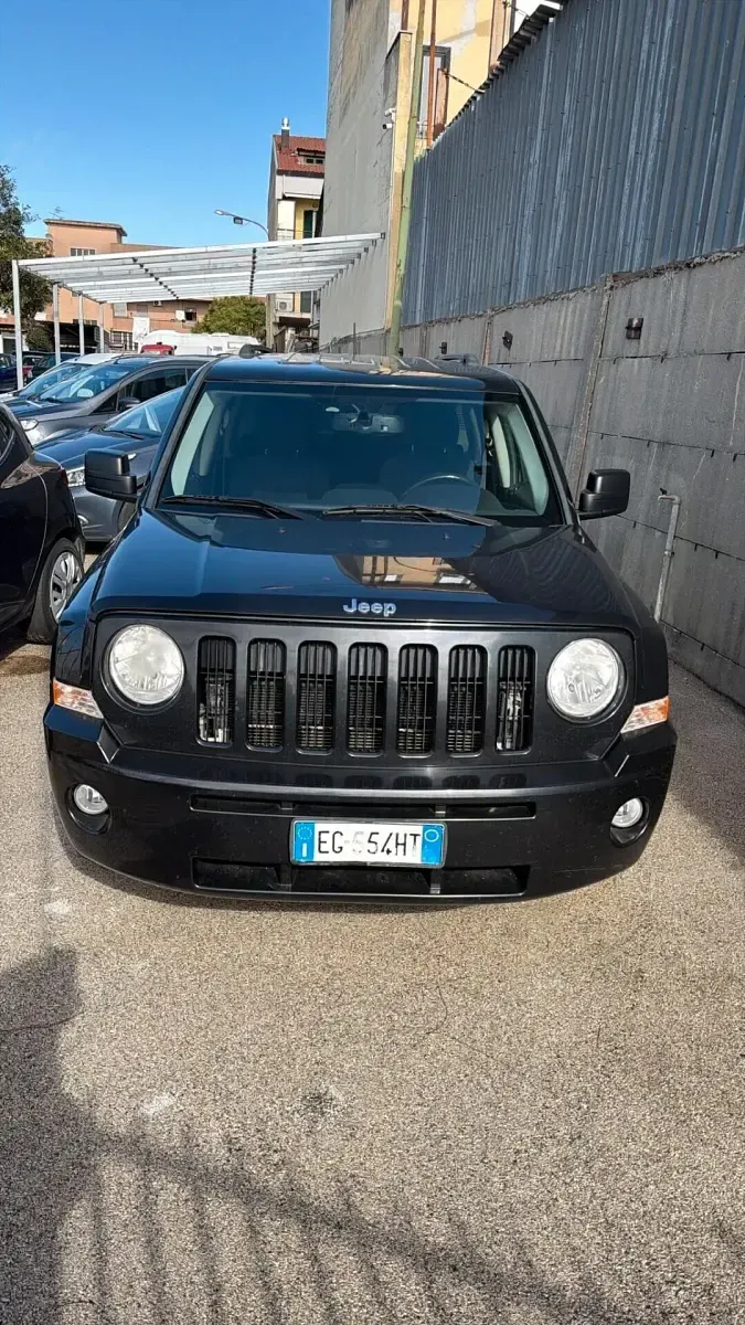 Usata Jeep Patriot Sport 163 CV (119 kW) 2010 Nero SUV