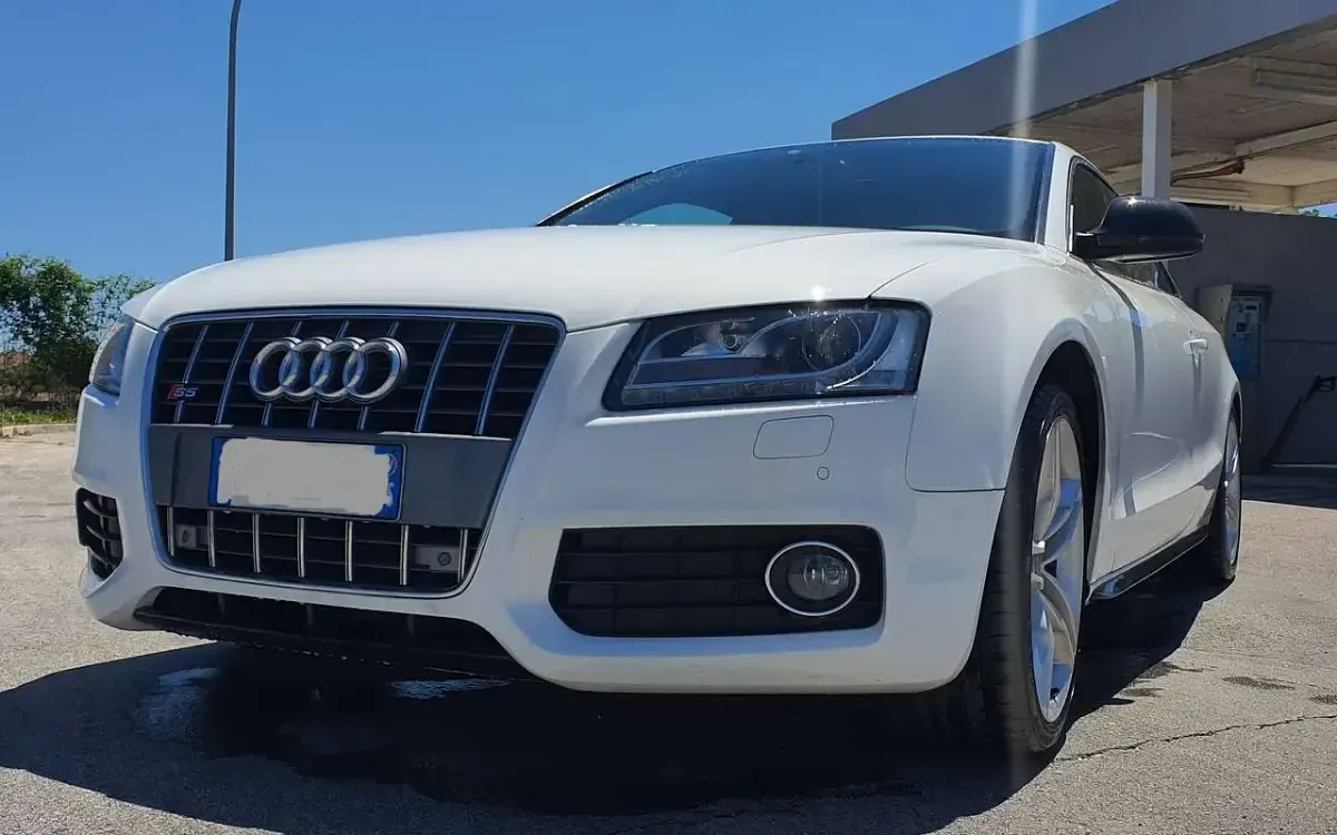 Usata Audi A5 Ambiente 354 CV (260 kW) 2007 Bianco Coupé