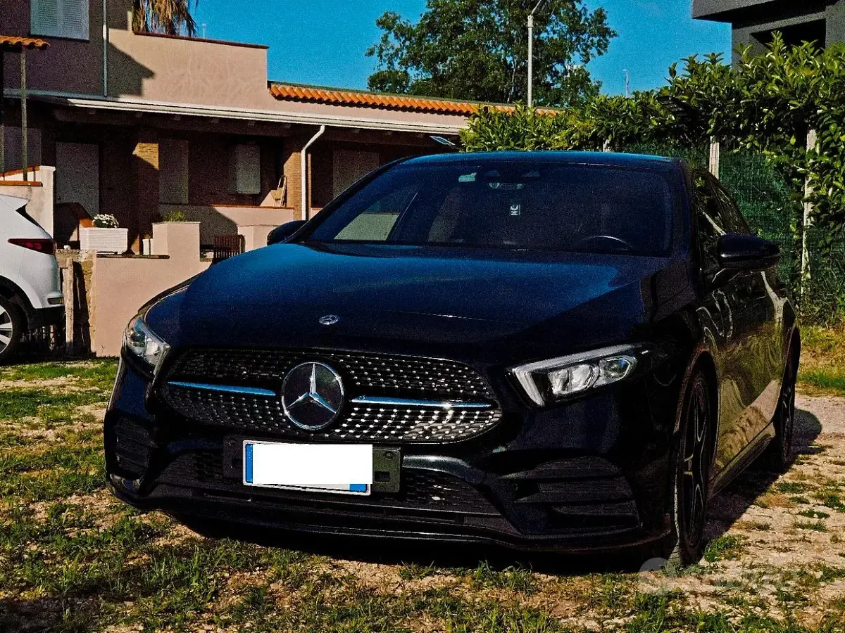 Occasion Mercedes A200 Premium 150 ch (110 kW) 2021 Noir Berline