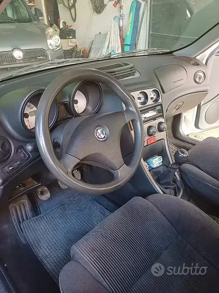 Usata Alfa Romeo 156 116 CV (85 kW) 2002 Grigio Berlina