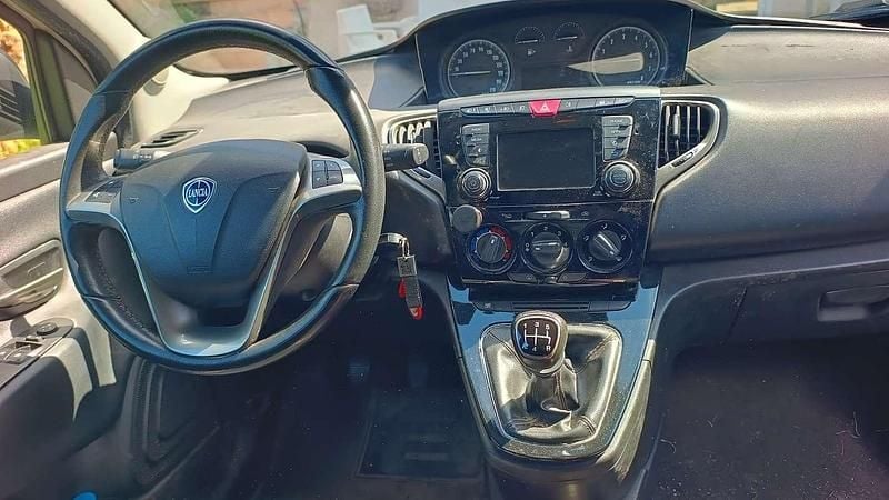 Usata Lancia Ypsilon S 69 CV (50 kW) 2018 Utilitaria