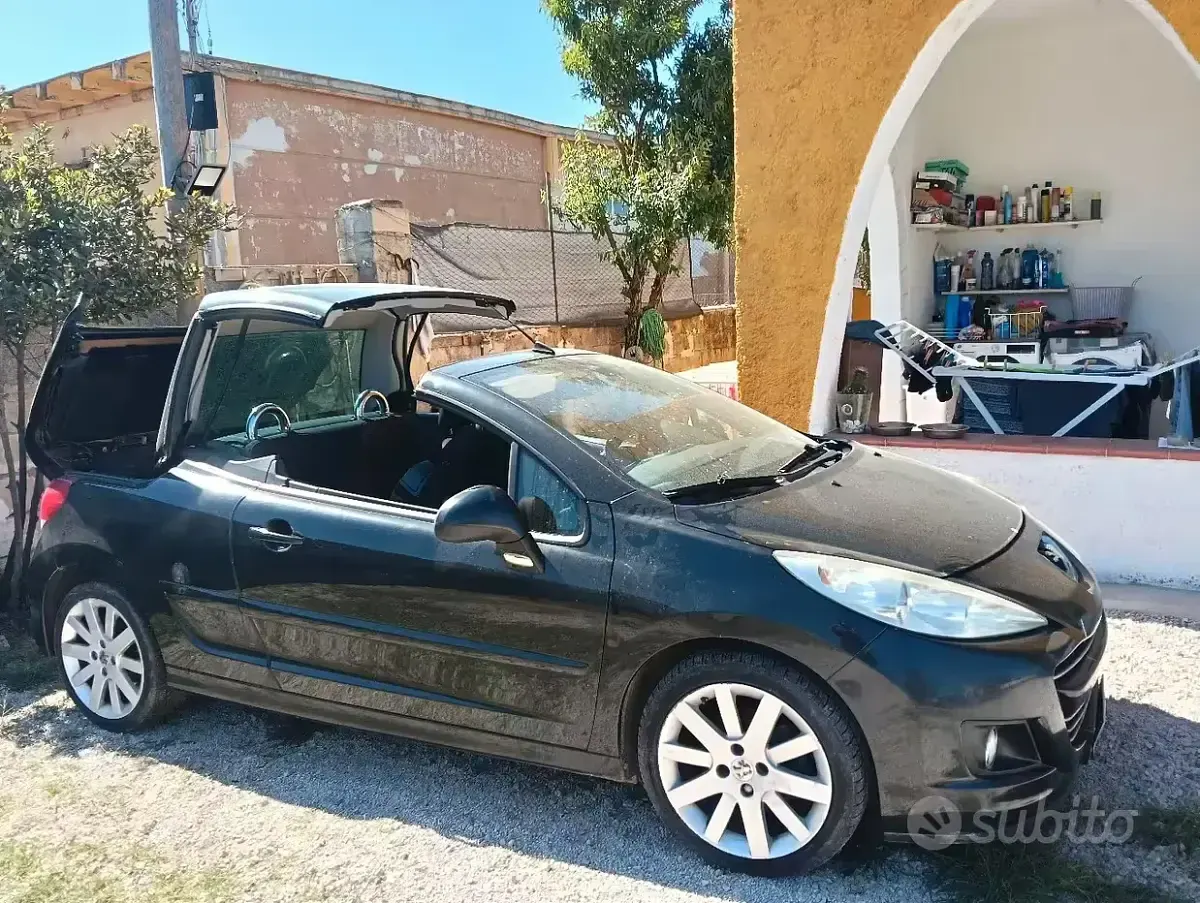 Usata Peugeot 207 CC 110 CV (80 kW) 2011 Nero Cabrio