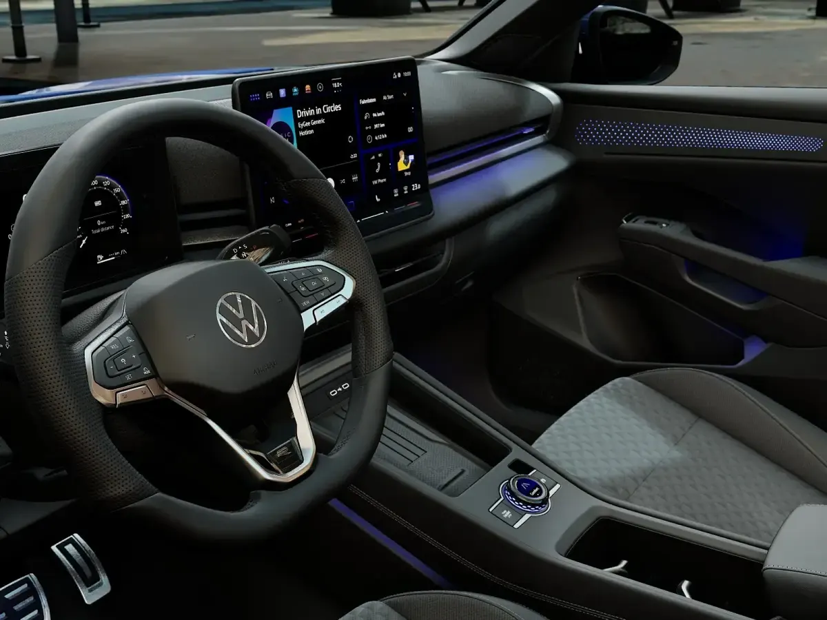 Nuova VW T-Roc R-line 150 CV (110 kW) 2026 Celestial blue metallizzato SUV