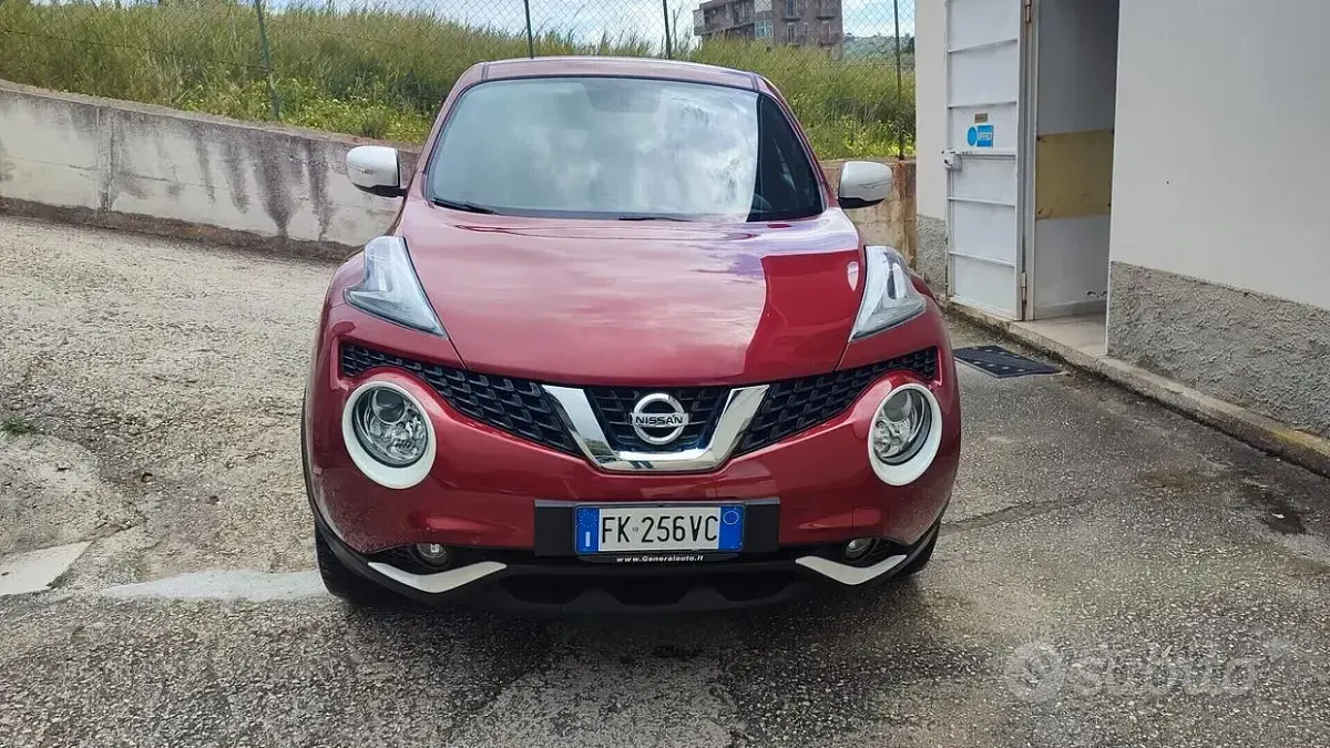 Usata Nissan Juke Tekna 110 CV (80 kW) 2017 Rosso SUV