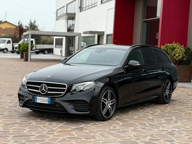 Usata Mercedes E220 AMG Line Premium Plus 194 CV (142 kW) 2019 Nero Station wagon