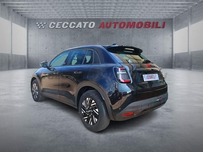 Usata Fiat 600E Red 114 kW (156 CV) 2024 Nero SUV