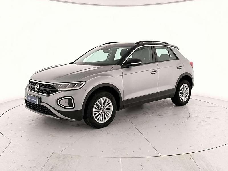Usata VW T-Roc Life 150 CV (110 kW) 2024 Pyrit silver metallizzato nero SUV