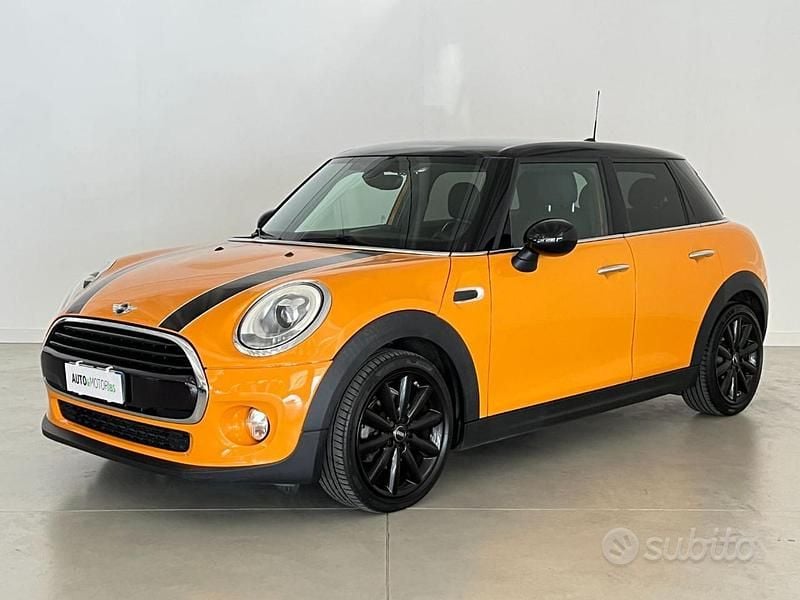 Arancione Usata 2018 Mini Cooper Hype Utilitaria | 14.700 € (Buon prezzo) - Immagine 1/4
